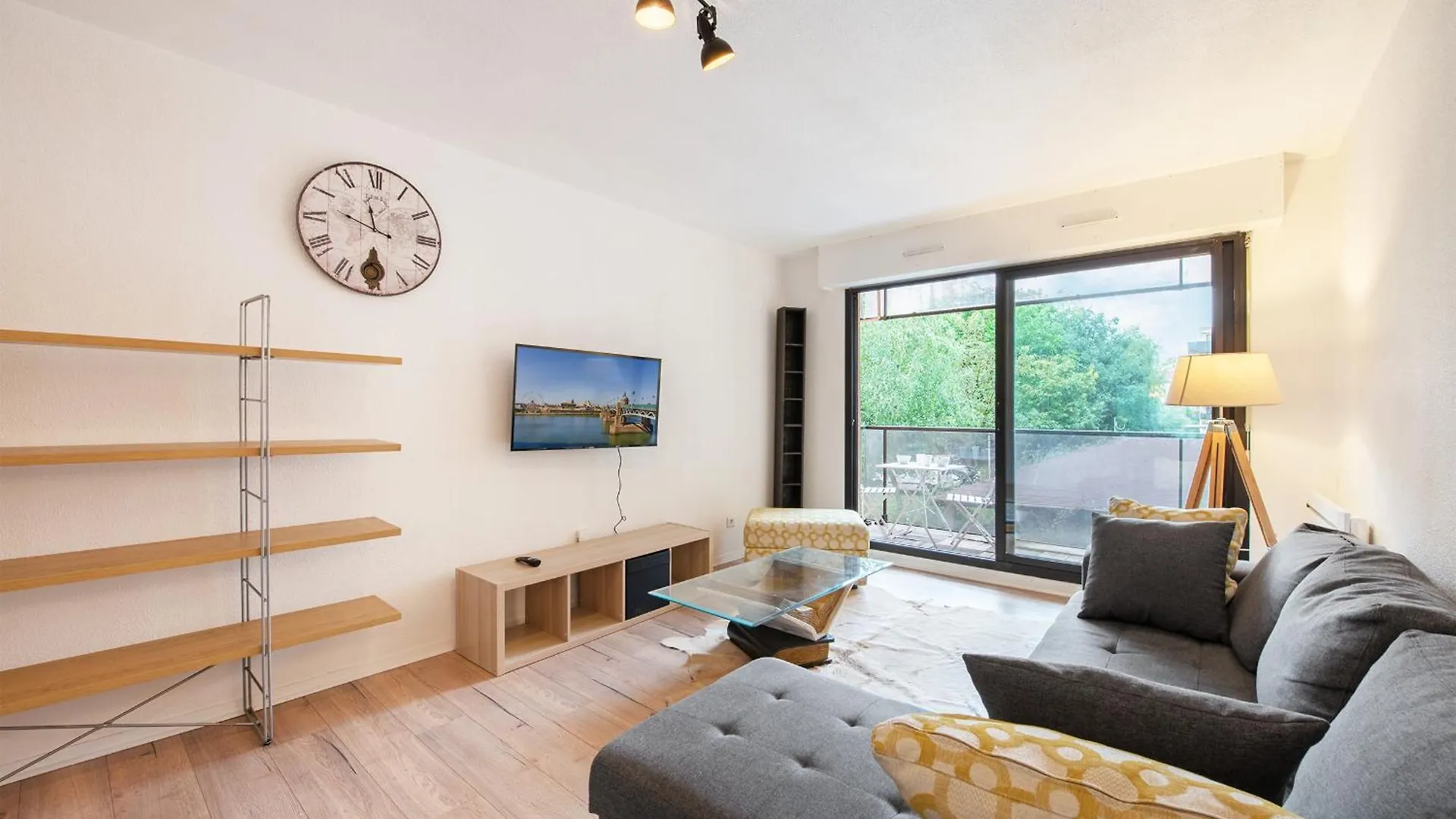 T2 Dans Residence, Terrasse Privee Et Parking Toulouse France